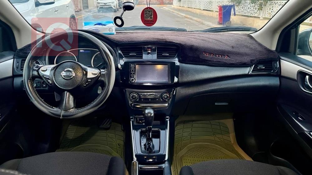 نيسان سنترا